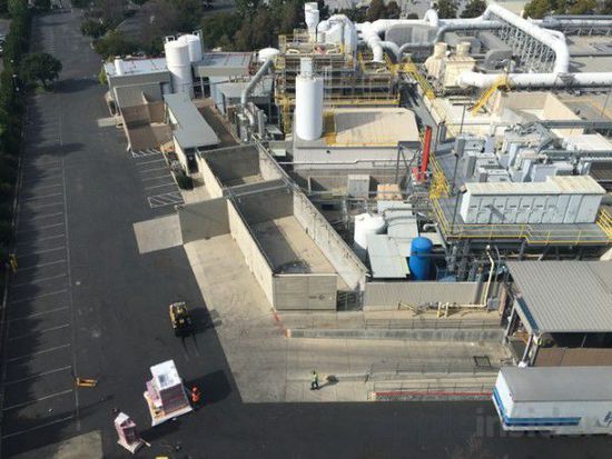 苹果部署雅典娜"在工厂内安装精密设备