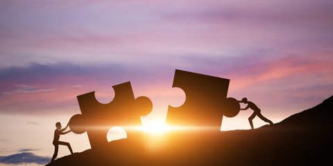 传智教育全资子公司完成对FIS Holdings 51%股权收购交易